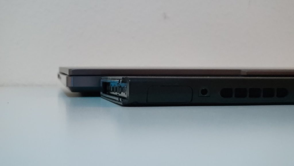 Test - Lenovo LEGION S7 comparaison épaisseur switch nintendo