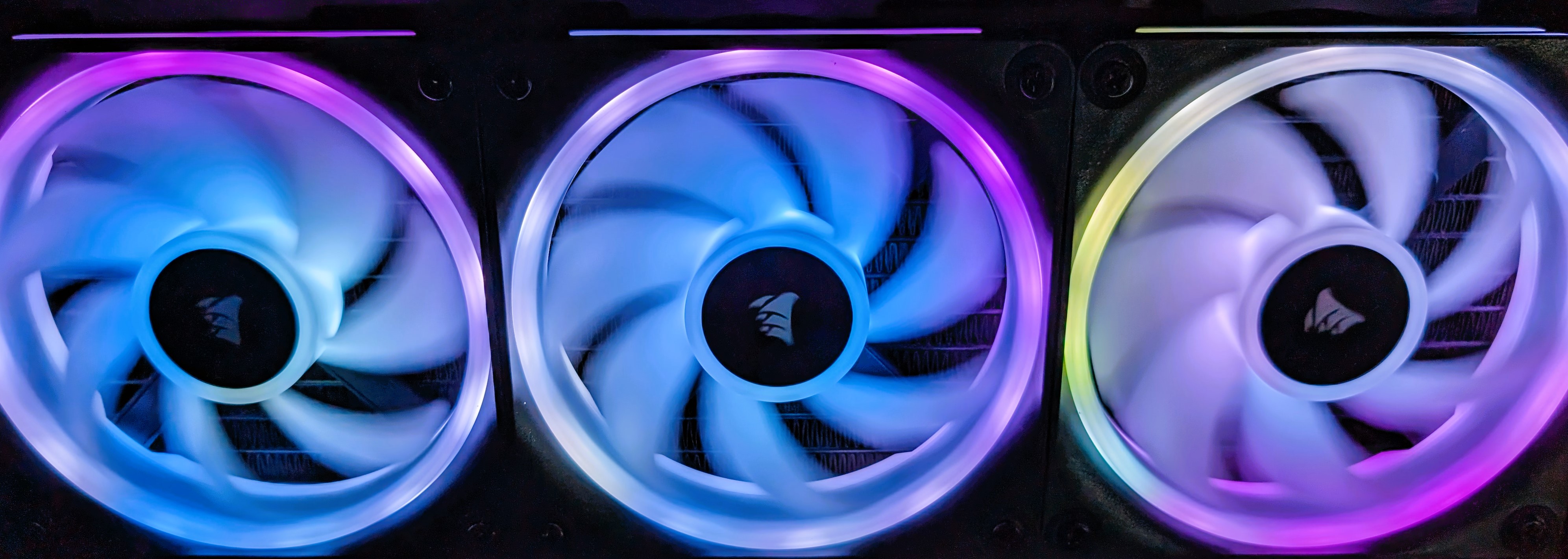 TEST - Corsair LINK H150i LCD, étonnement rafraichissant – JVMag.ch